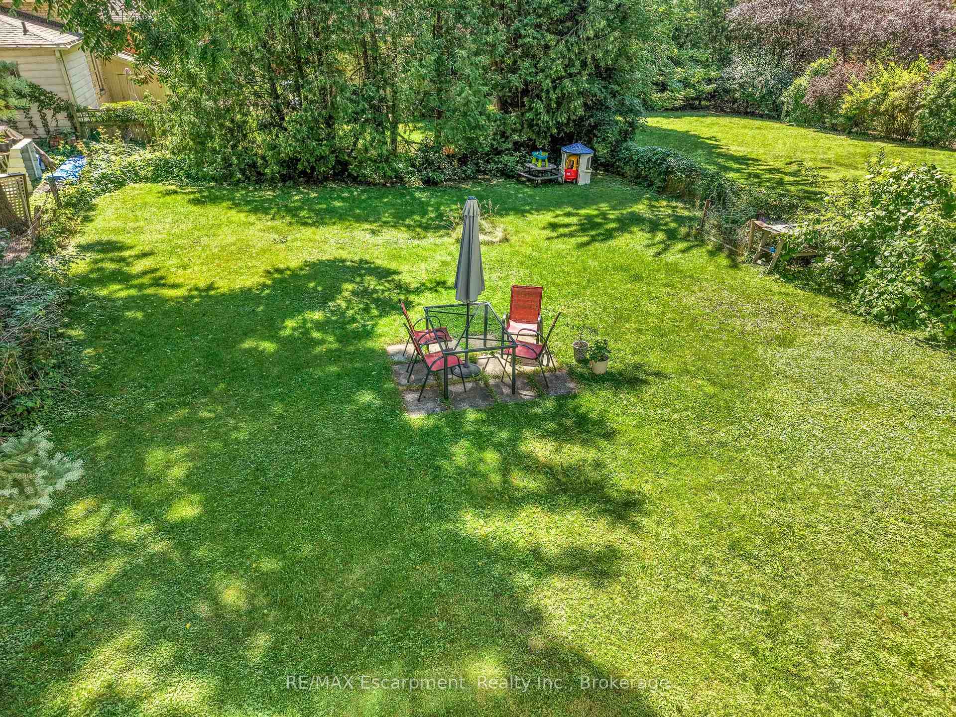 Photo 44 of 458 Woolwich Street, Guelph, Exhibition Park — HOMEH