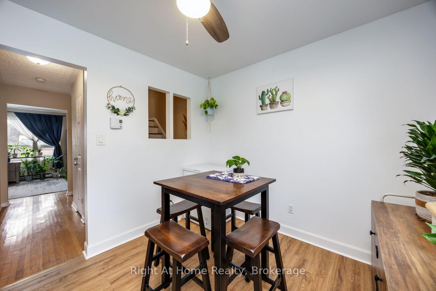 Photo 15 of 10 Newing Court, Ajax, South East — HOMEH