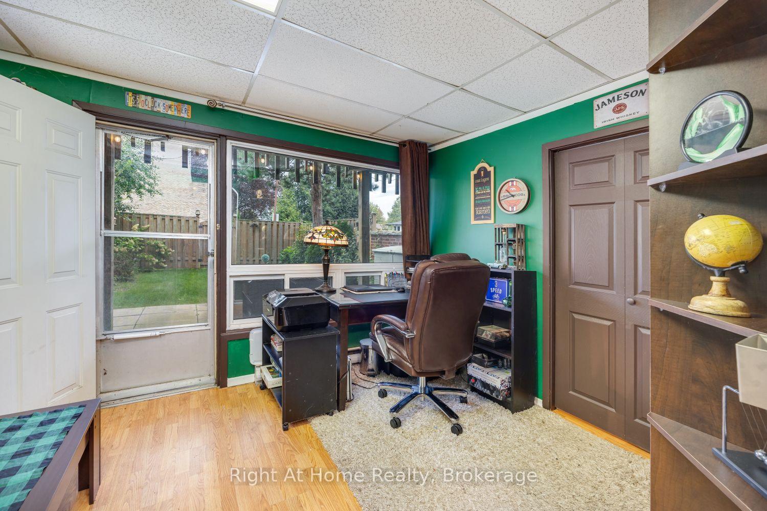 Photo 32 of 10 Newing Court, Ajax, South East — HOMEH