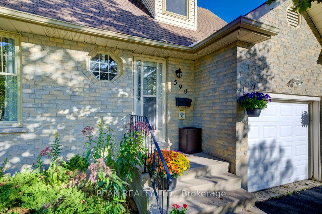 Photo 5 of 590 Willow Road, Guelph, Willow West/Sugarbush/West Acres — HOMEH