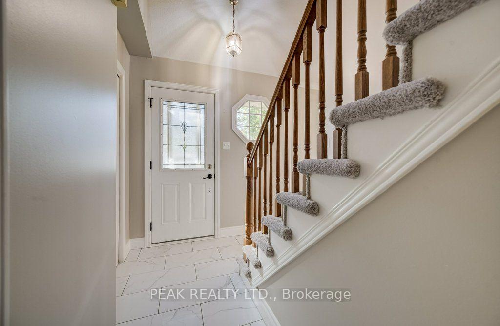 Photo 6 of 590 Willow Road, Guelph, Willow West/Sugarbush/West Acres — HOMEH