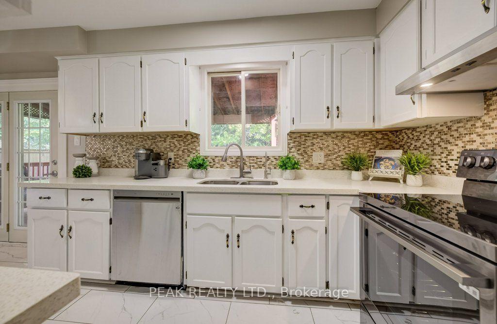 Photo 19 of 590 Willow Road, Guelph, Willow West/Sugarbush/West Acres — HOMEH