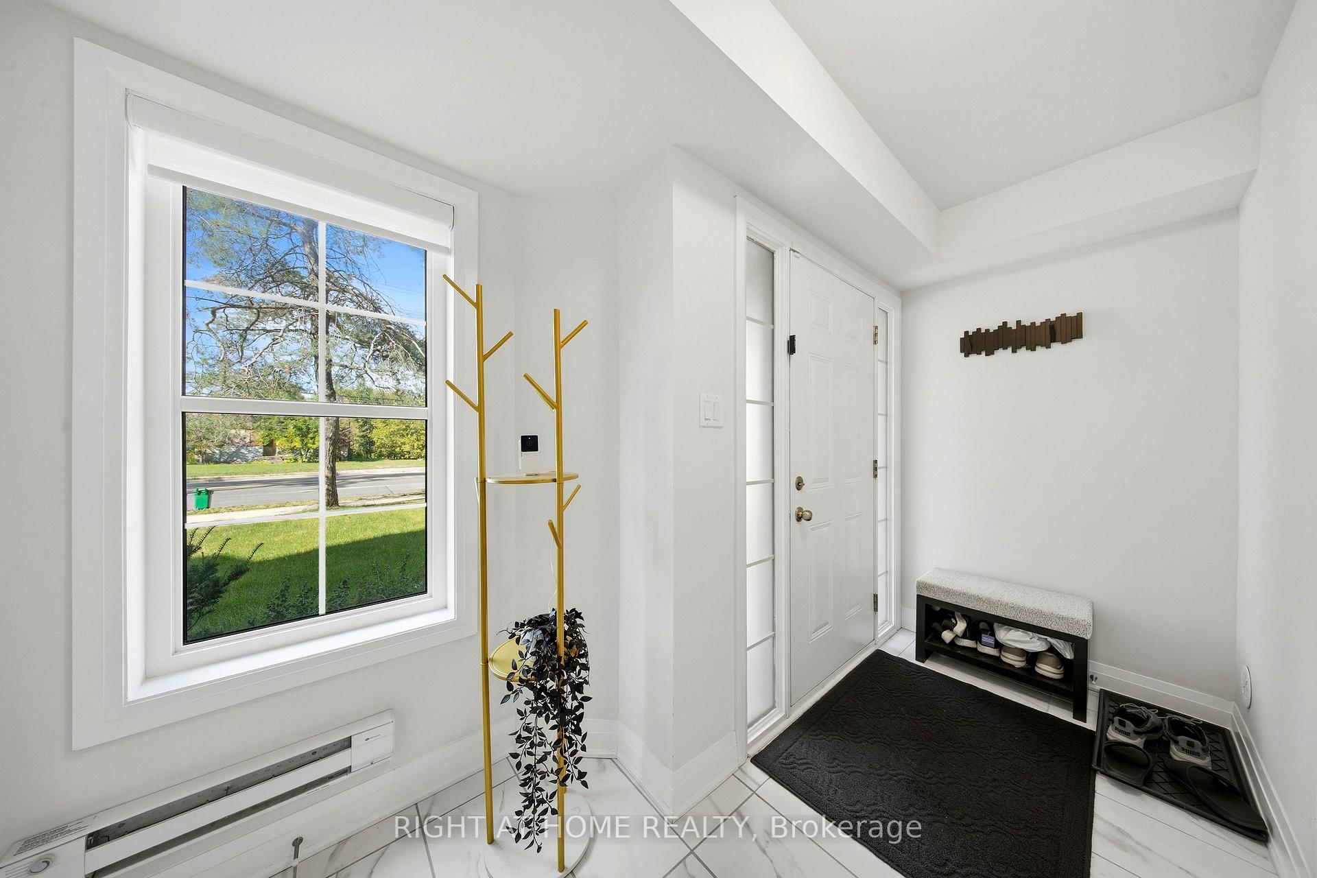 Photo 7 of 9809 Keele Street, Vaughan, Maple — HOMEH