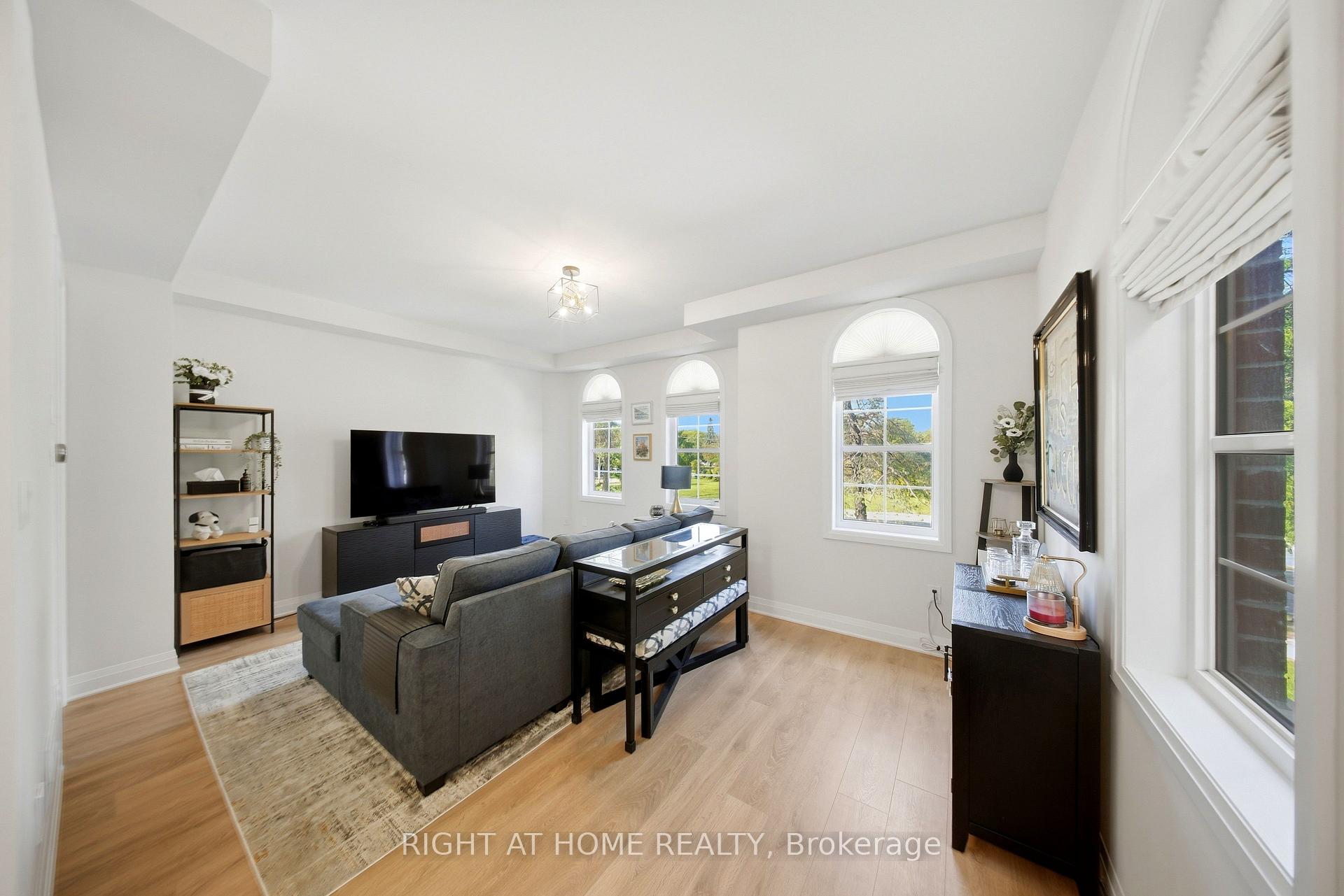 Photo 13 of 9809 Keele Street, Vaughan, Maple — HOMEH