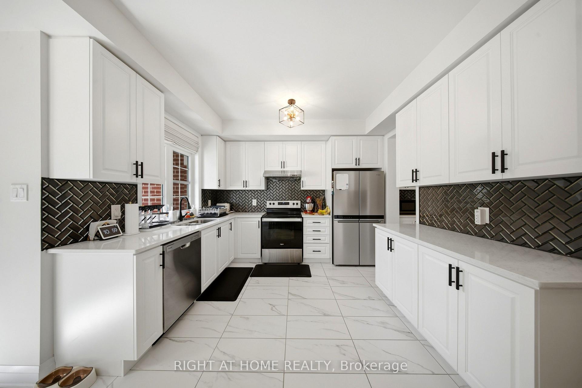Photo 22 of 9809 Keele Street, Vaughan, Maple — HOMEH