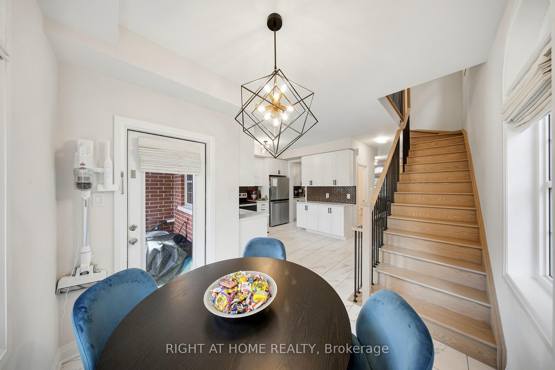 Photo 26 of 9809 Keele Street, Vaughan, Maple — HOMEH