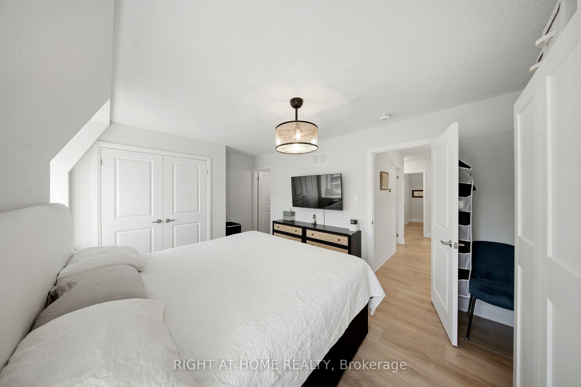 Photo 30 of 9809 Keele Street, Vaughan, Maple — HOMEH