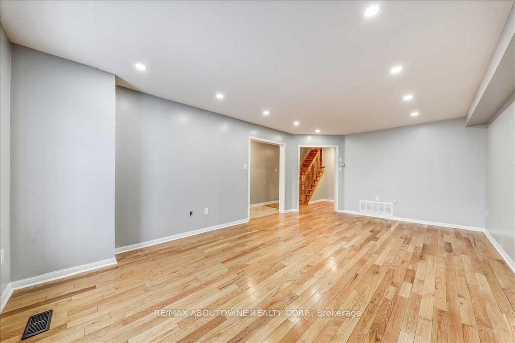 Photo 6 of 2133 Morningside Avenue, Scarborough, Rouge — HOMEH