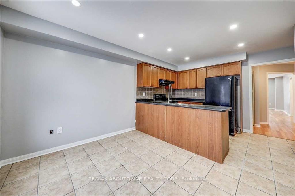 Photo 9 of 2133 Morningside Avenue, Scarborough, Rouge — HOMEH