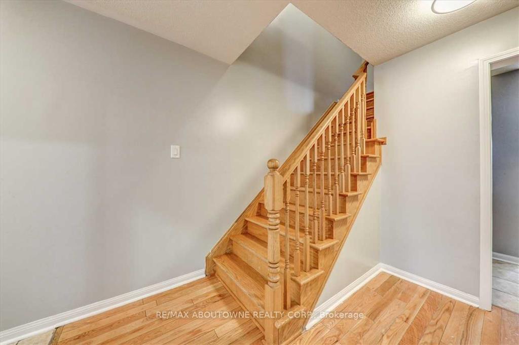 Photo 12 of 2133 Morningside Avenue, Scarborough, Rouge — HOMEH