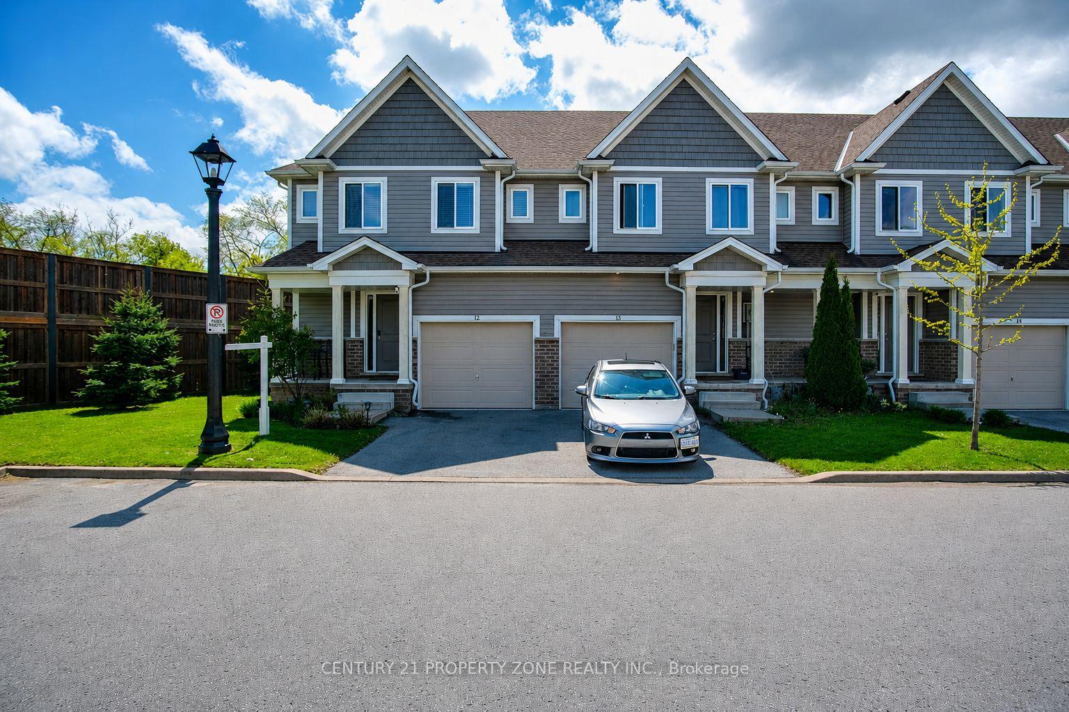 Photo 2 of Unit 12, 60 Canterbury Drive, St. Catharines, Oakdale — HOMEH