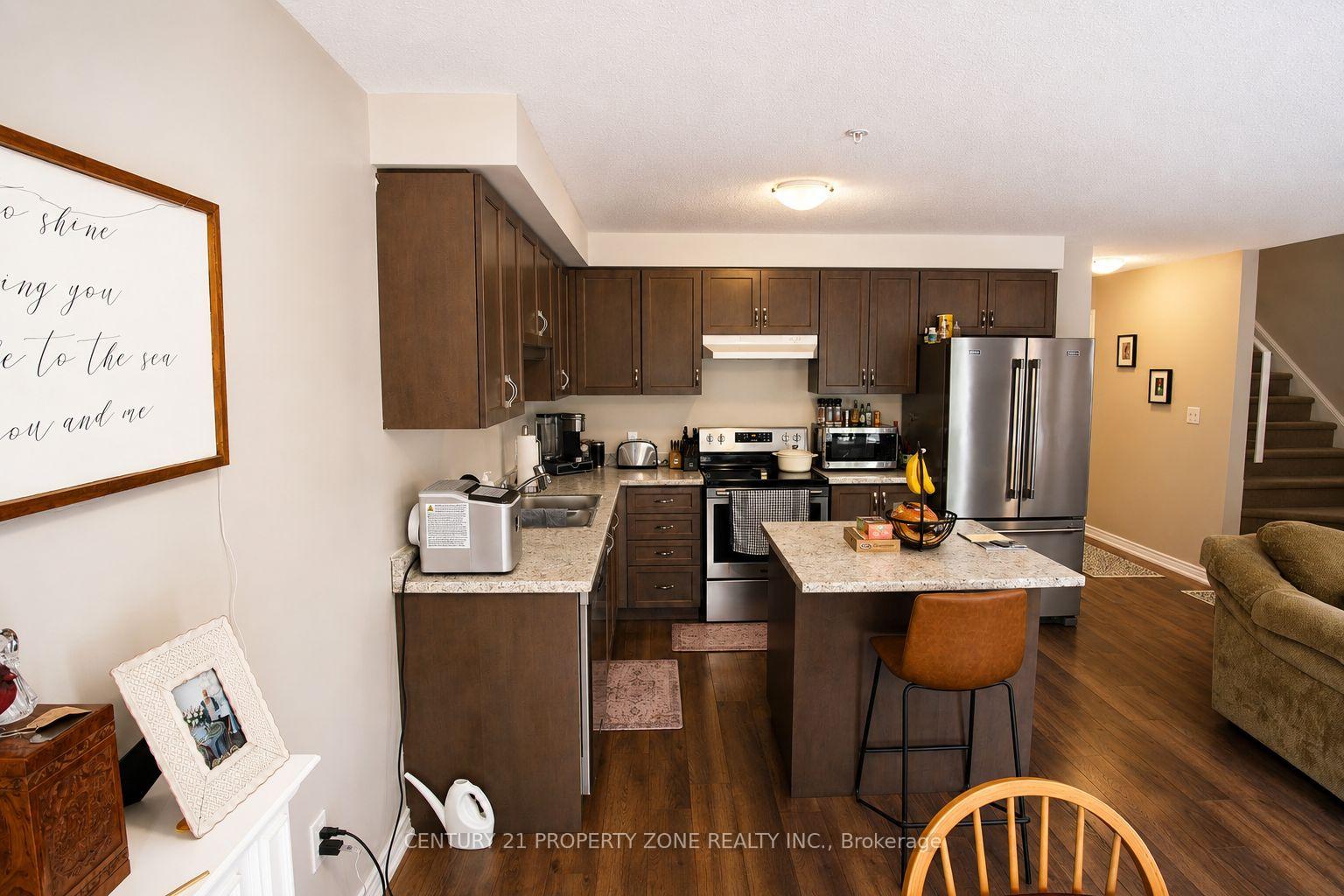 Photo 8 of Unit 12, 60 Canterbury Drive, St. Catharines, Oakdale — HOMEH