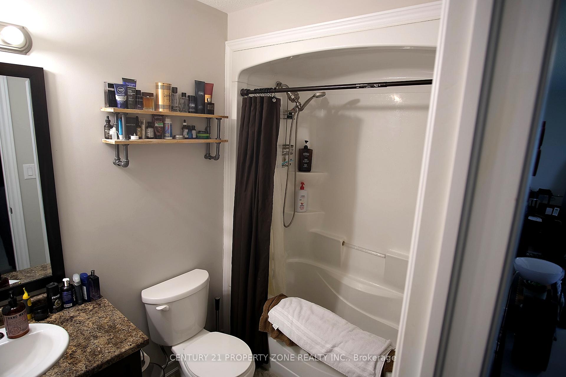 Photo 18 of Unit 12, 60 Canterbury Drive, St. Catharines, Oakdale — HOMEH