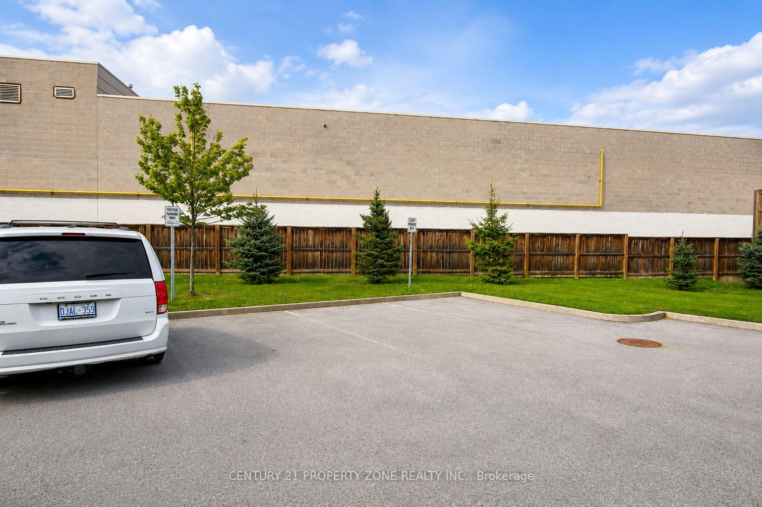Photo 23 of Unit 12, 60 Canterbury Drive, St. Catharines, Oakdale — HOMEH