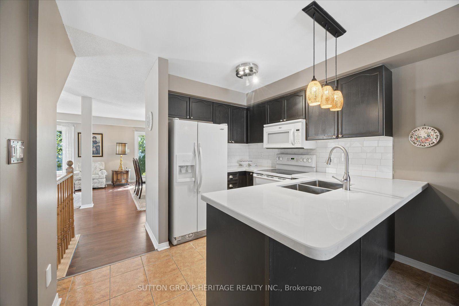 Photo 13 of Unit 14, 29 Alexis Way, Whitby, Williamsburg — HOMEH