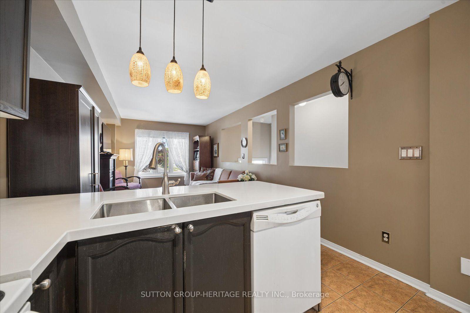 Photo 16 of Unit 14, 29 Alexis Way, Whitby, Williamsburg — HOMEH