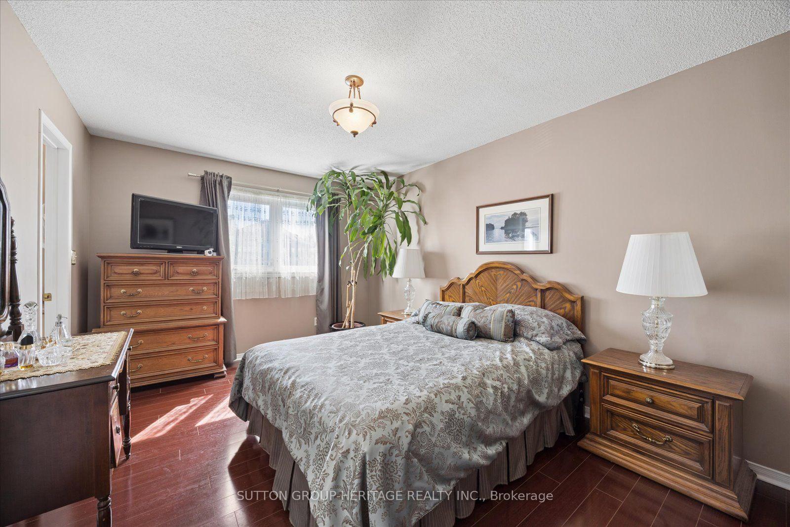Photo 22 of Unit 14, 29 Alexis Way, Whitby, Williamsburg — HOMEH