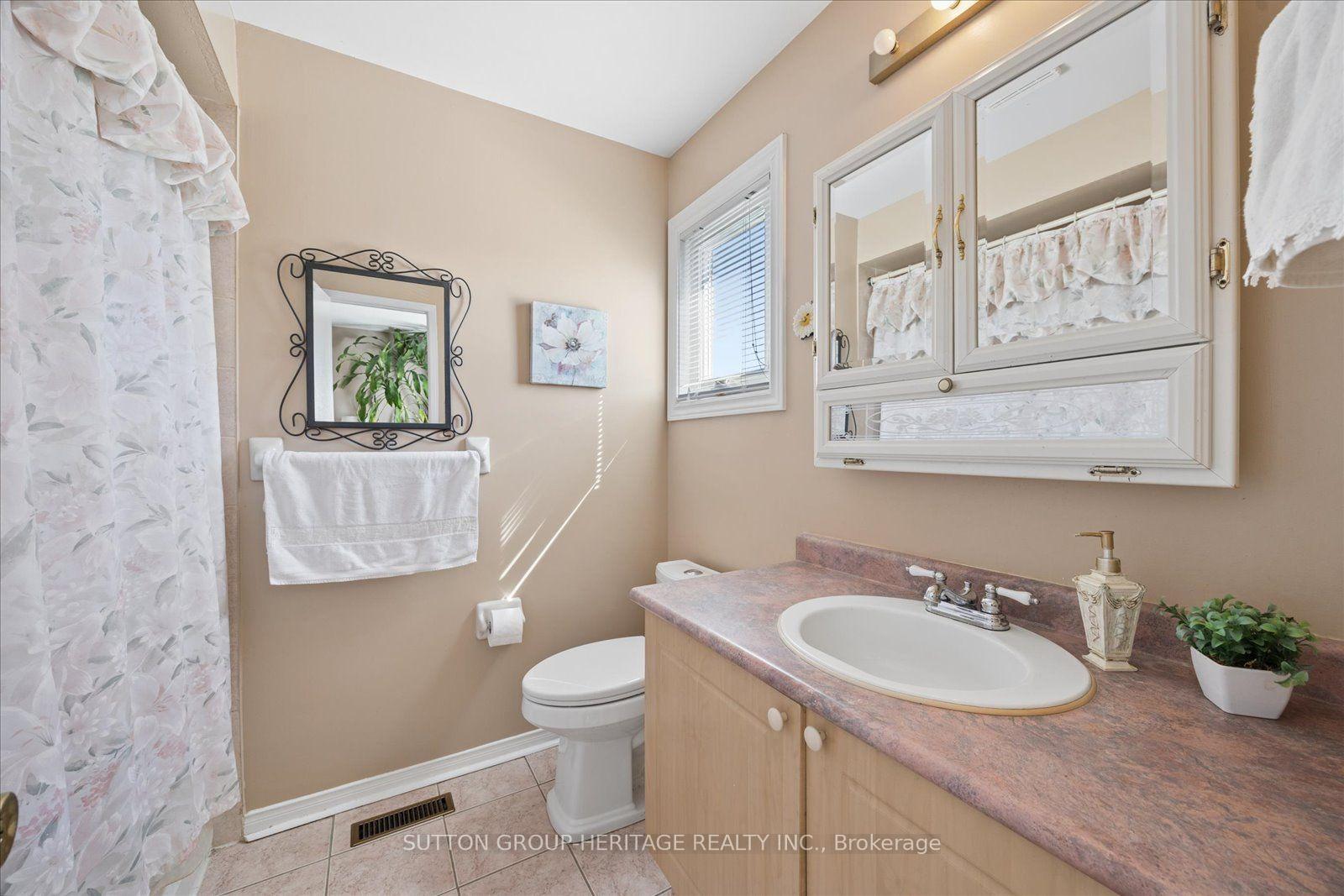 Photo 25 of Unit 14, 29 Alexis Way, Whitby, Williamsburg — HOMEH