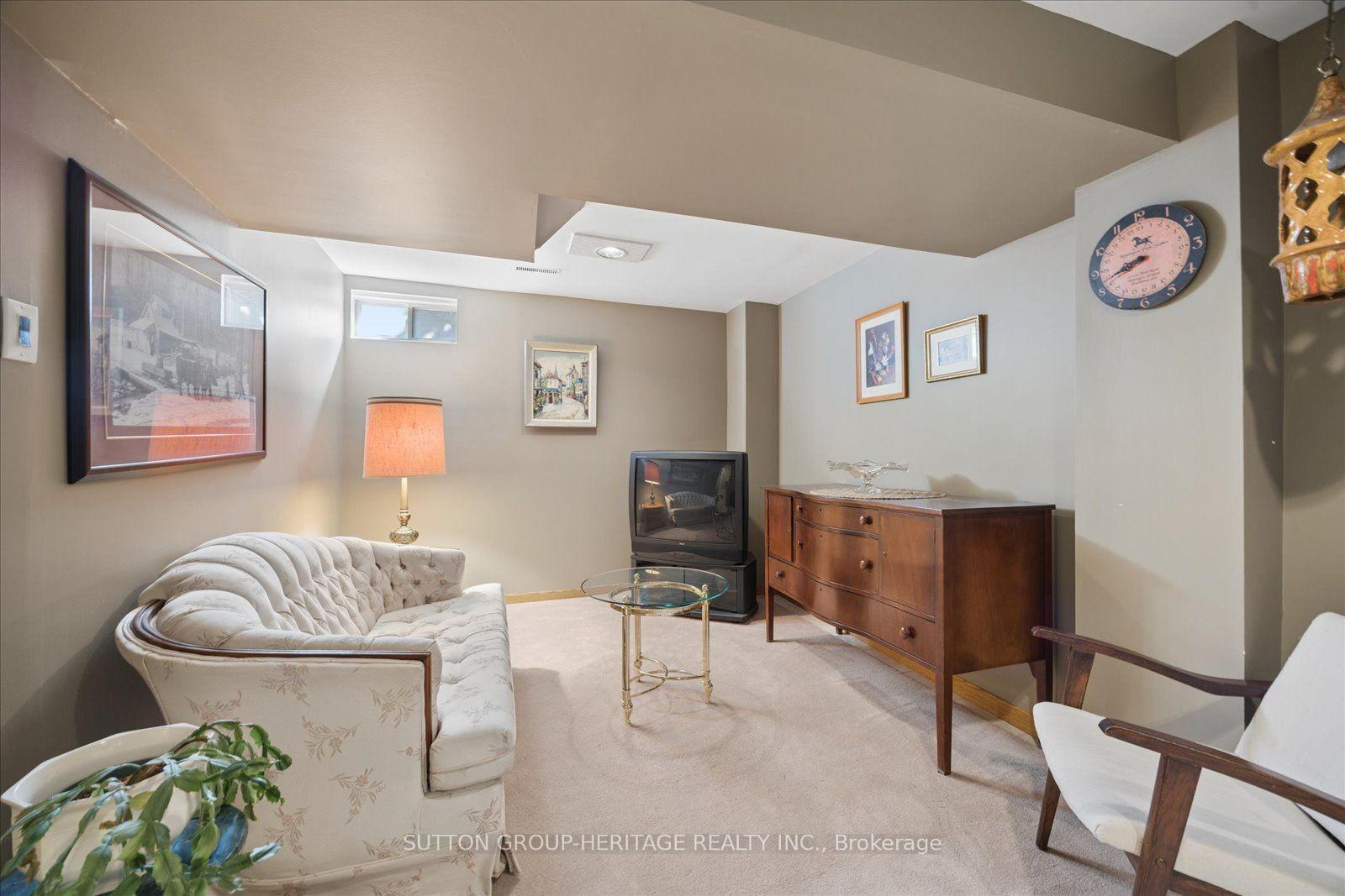 Photo 32 of Unit 14, 29 Alexis Way, Whitby, Williamsburg — HOMEH