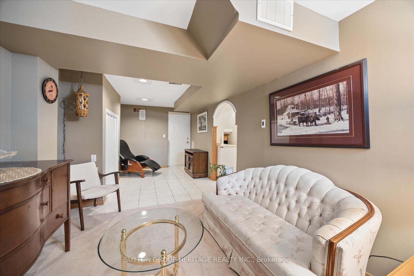 Photo 33 of Unit 14, 29 Alexis Way, Whitby, Williamsburg — HOMEH