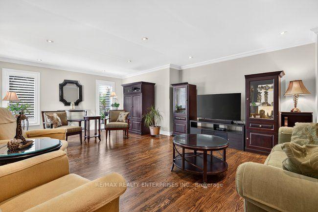Photo 5 of 174 Bayview Fairways Drive, Markham, Bayview Fairway-Bayview Country Club Estates — HOMEH