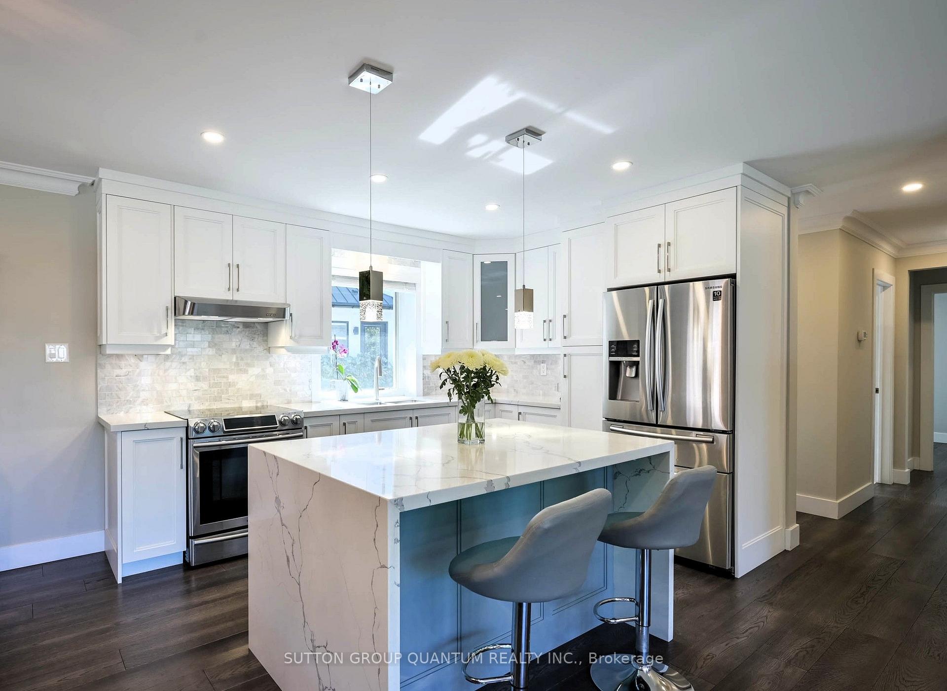 Photo 6 of 390 Wendall Place, Oakville, West — HOMEH