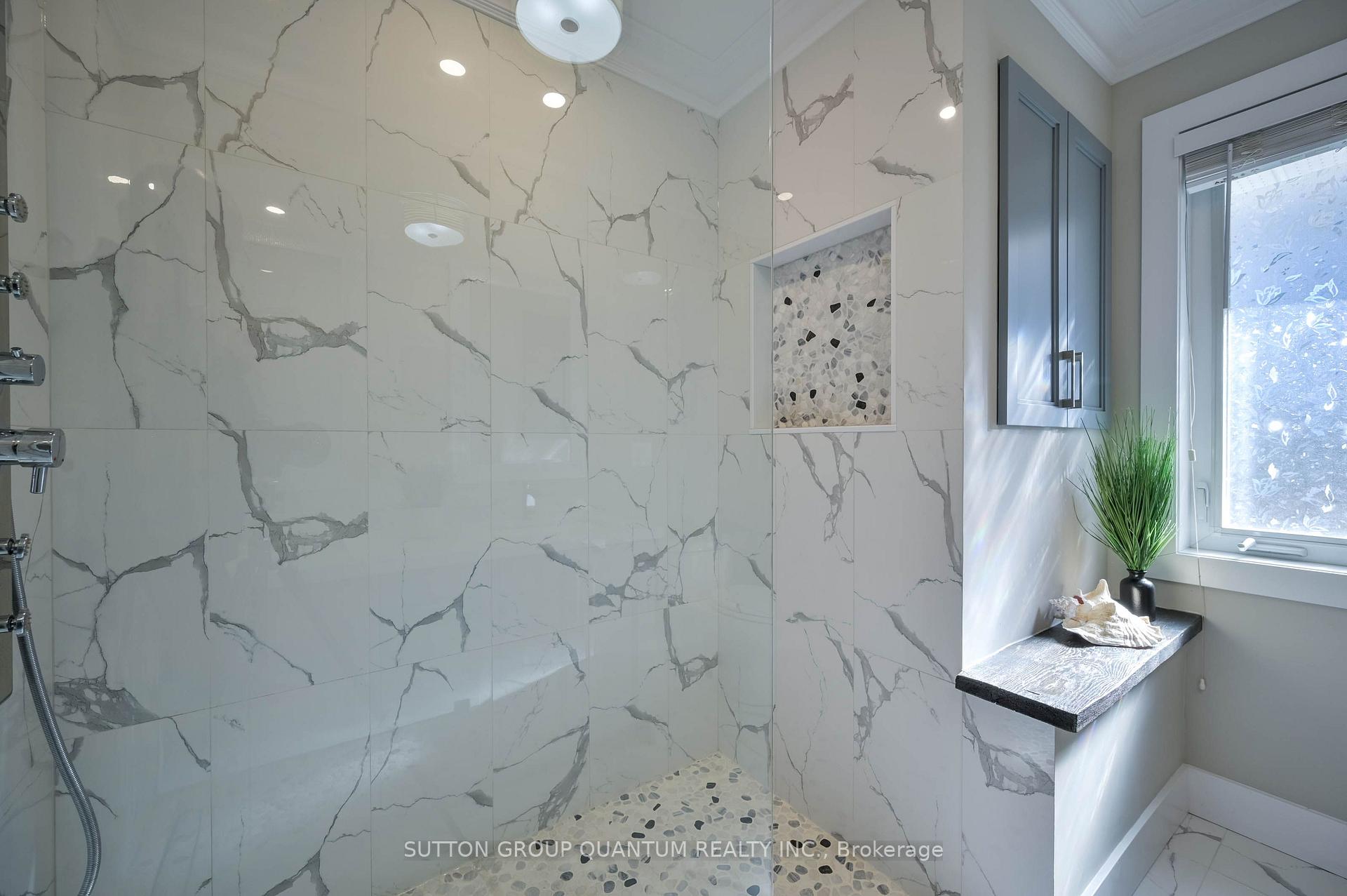 Photo 23 of 390 Wendall Place, Oakville, West — HOMEH