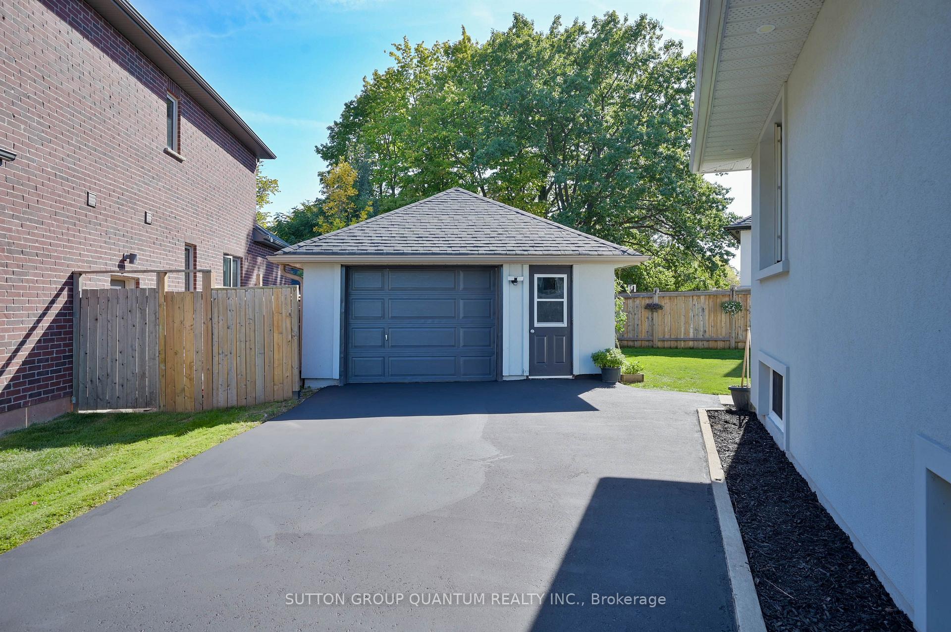 Photo 39 of 390 Wendall Place, Oakville, West — HOMEH
