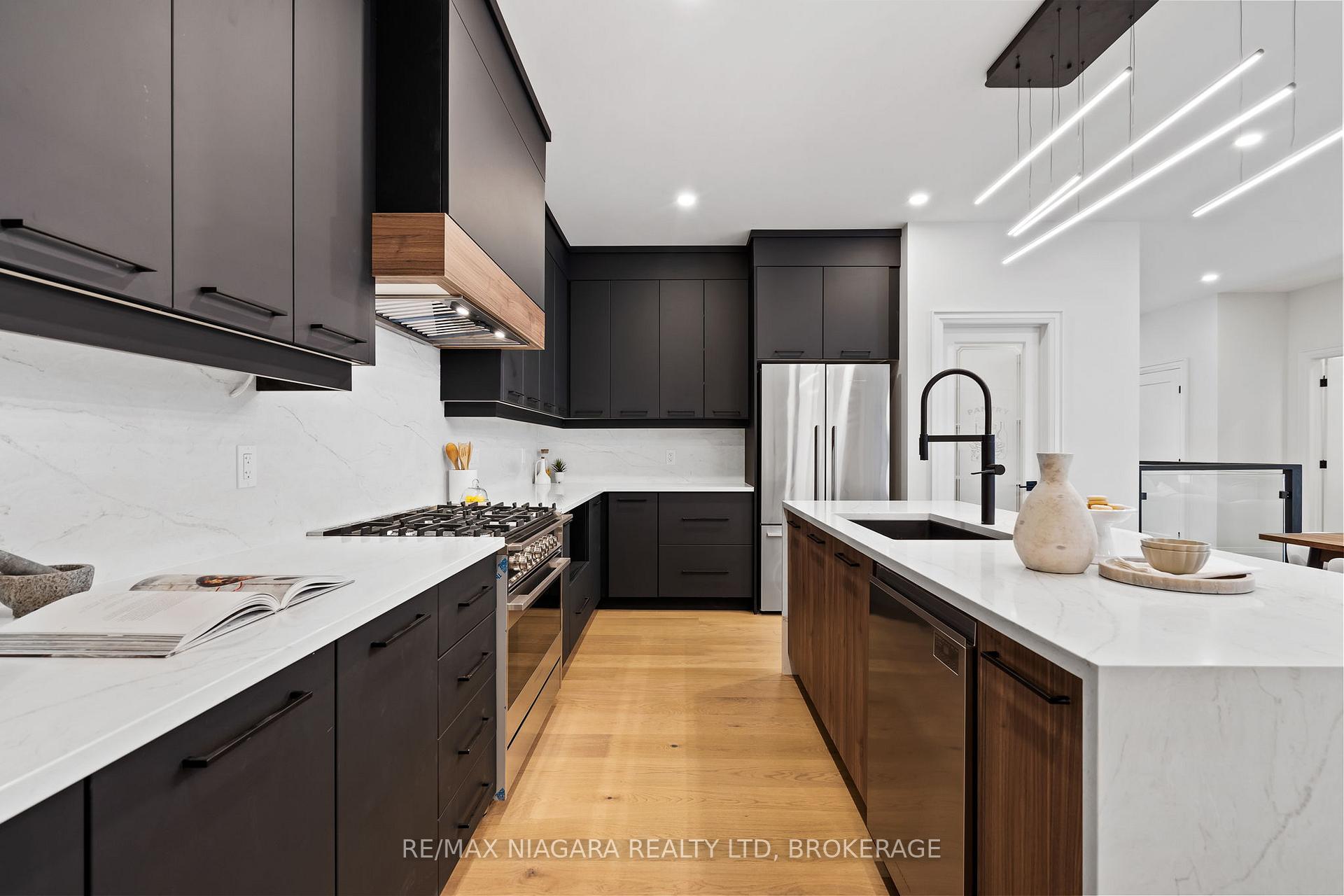 Photo 14 of 16 Accursi Crescent, Pelham, Fonthill — HOMEH