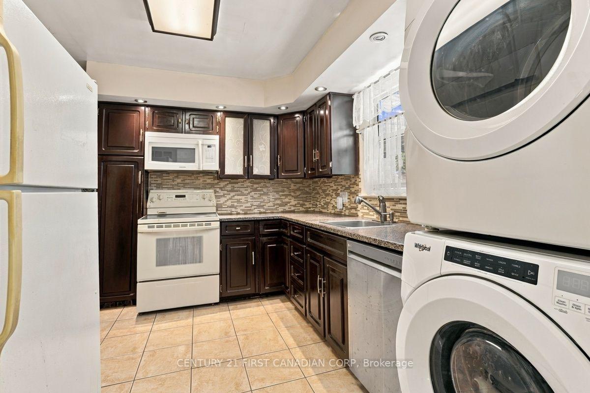 Photo 16 of 407 Boler Road, London, South K — HOMEH