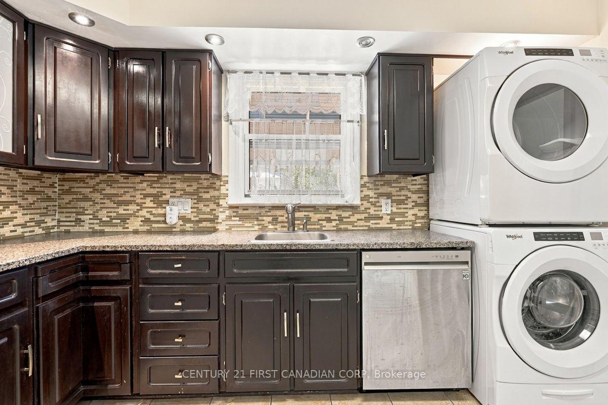 Photo 17 of 407 Boler Road, London, South K — HOMEH
