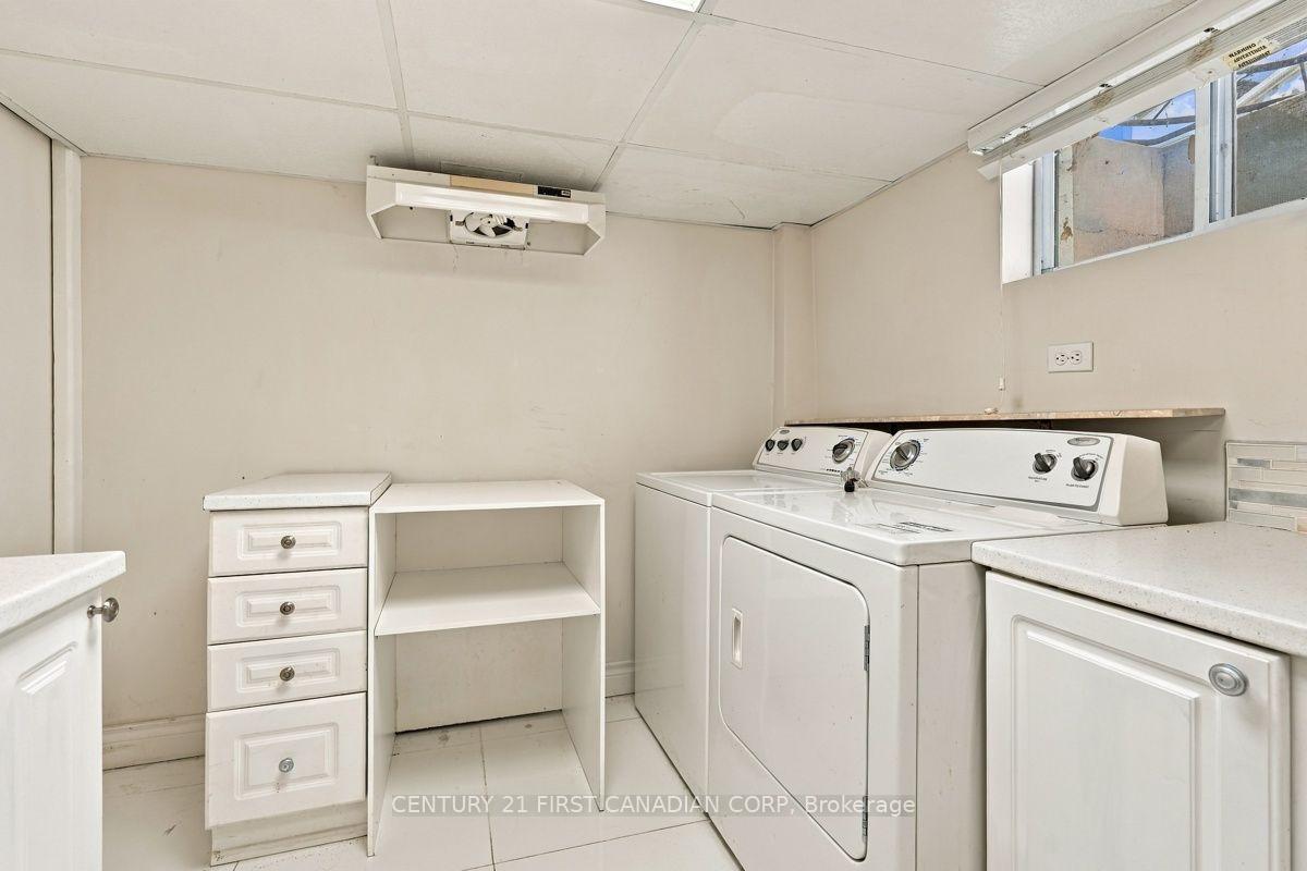 Photo 40 of 407 Boler Road, London, South K — HOMEH