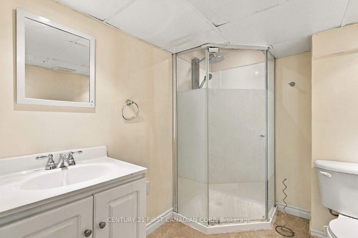Photo 43 of 407 Boler Road, London, South K — HOMEH