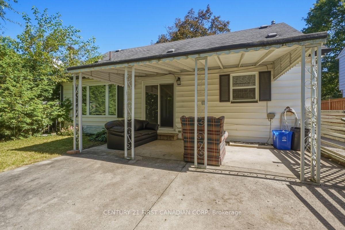 Photo 47 of 407 Boler Road, London, South K — HOMEH