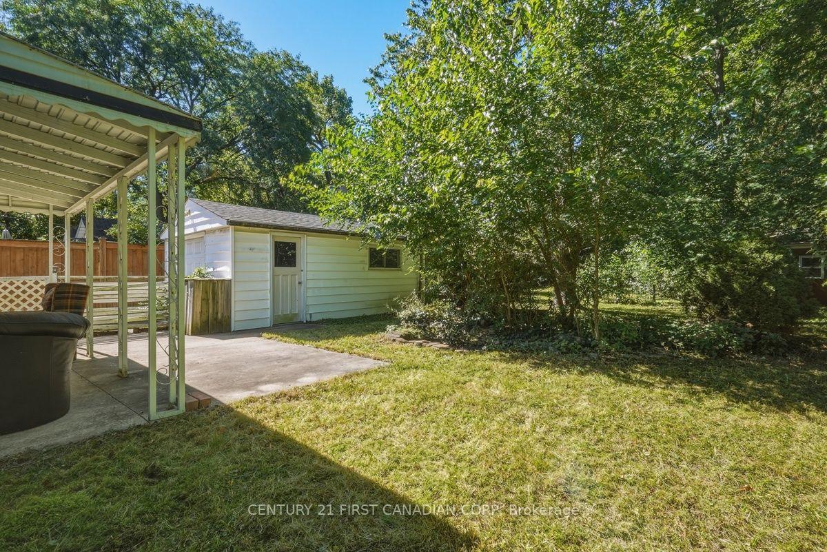 Photo 48 of 407 Boler Road, London, South K — HOMEH