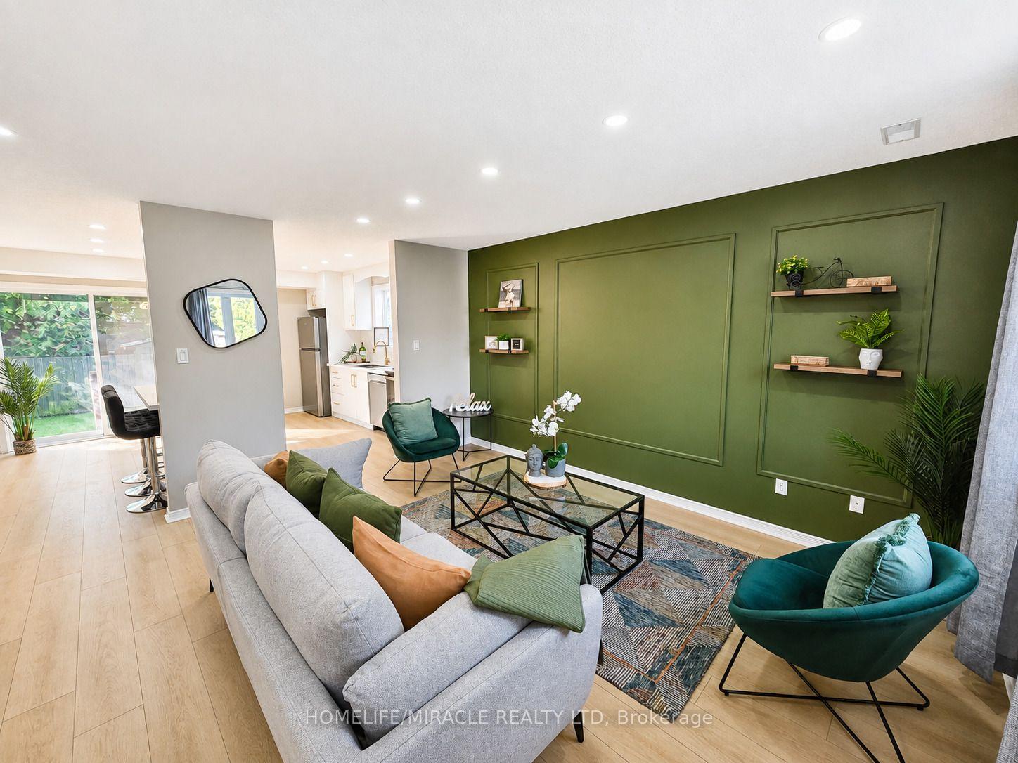 Photo 2 of 67 Kinzie Avenue, Kitchener, Centreville Chicopee — HOMEH