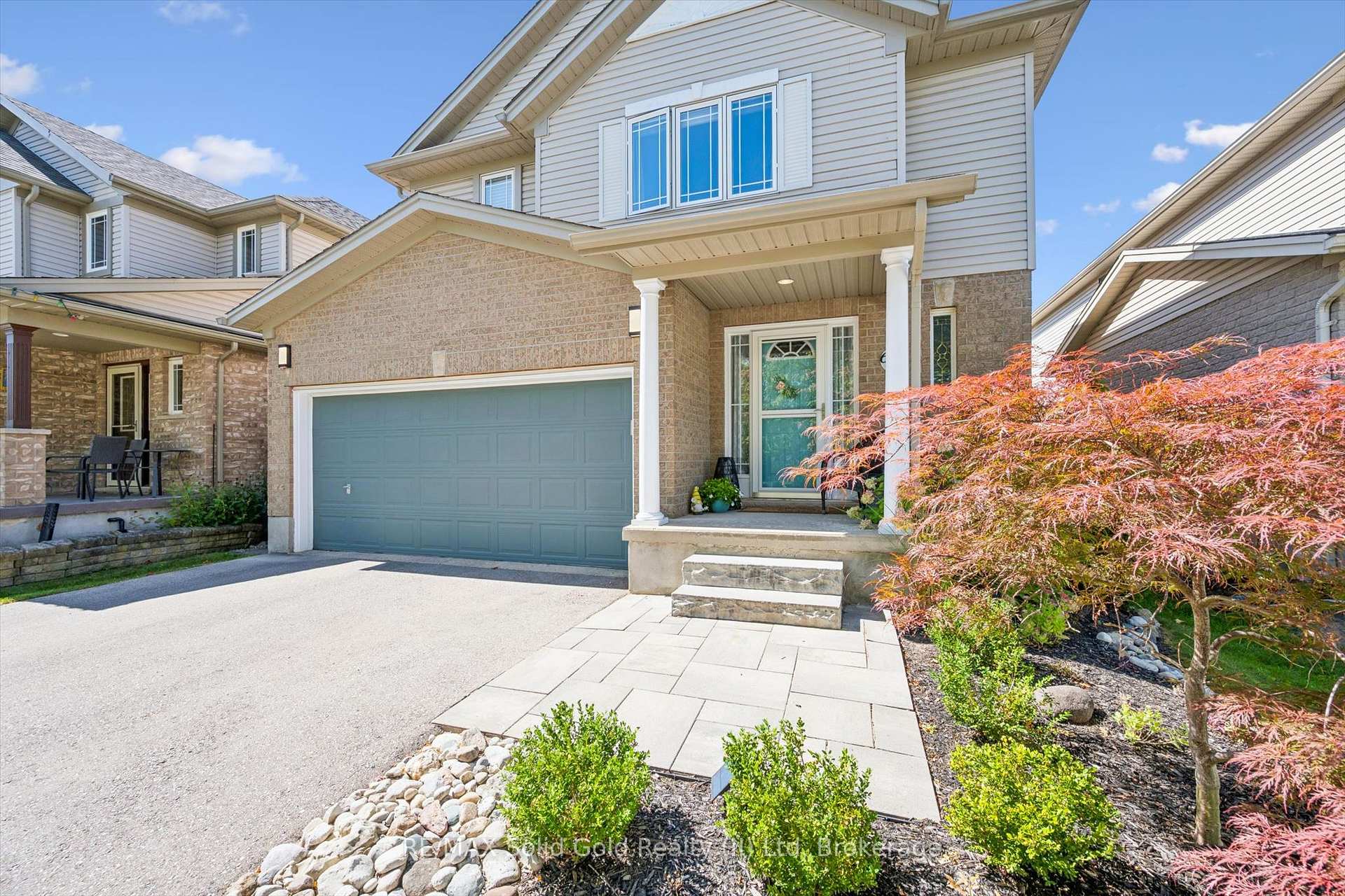 Photo 2 of 642 Interlaken Drive, Waterloo, Clair Hills — HOMEH