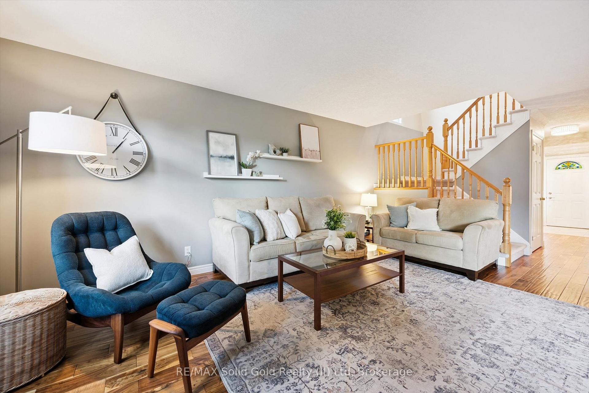 Photo 10 of 642 Interlaken Drive, Waterloo, Clair Hills — HOMEH