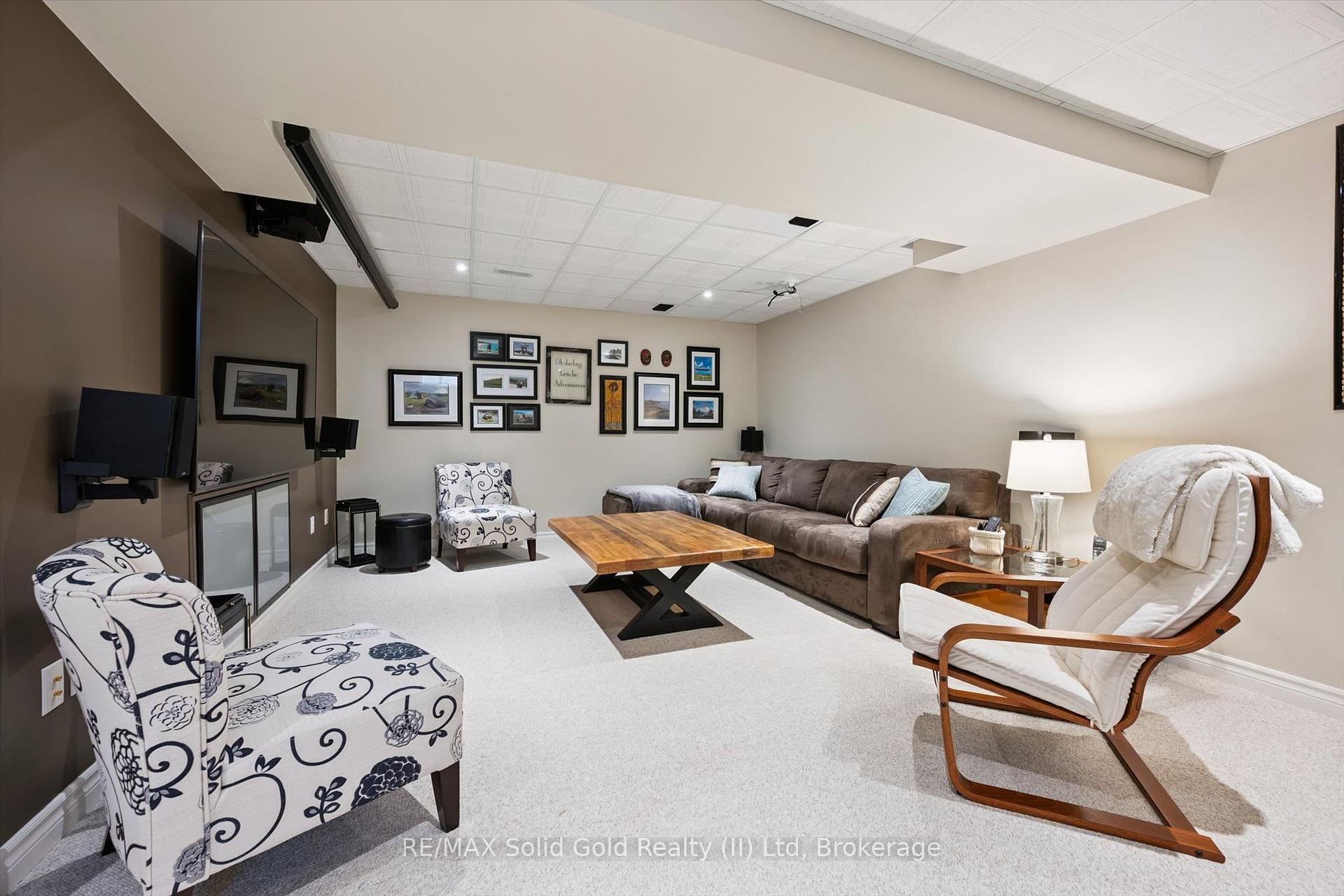 Photo 28 of 642 Interlaken Drive, Waterloo, Clair Hills — HOMEH