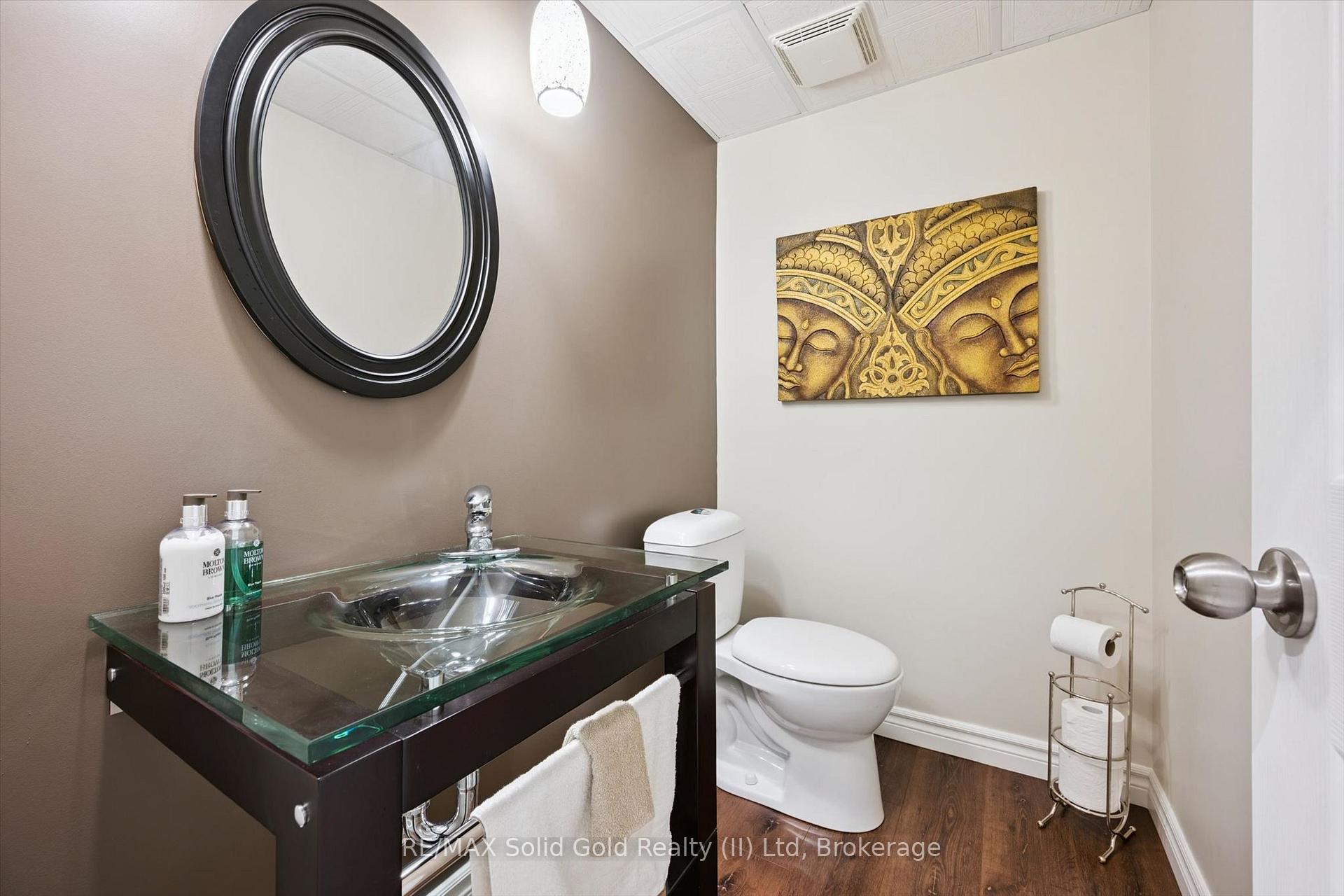Photo 32 of 642 Interlaken Drive, Waterloo, Clair Hills — HOMEH