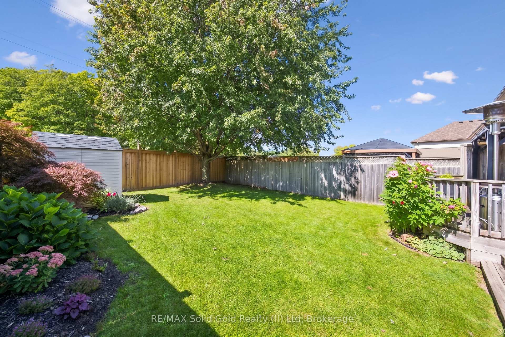 Photo 33 of 642 Interlaken Drive, Waterloo, Clair Hills — HOMEH
