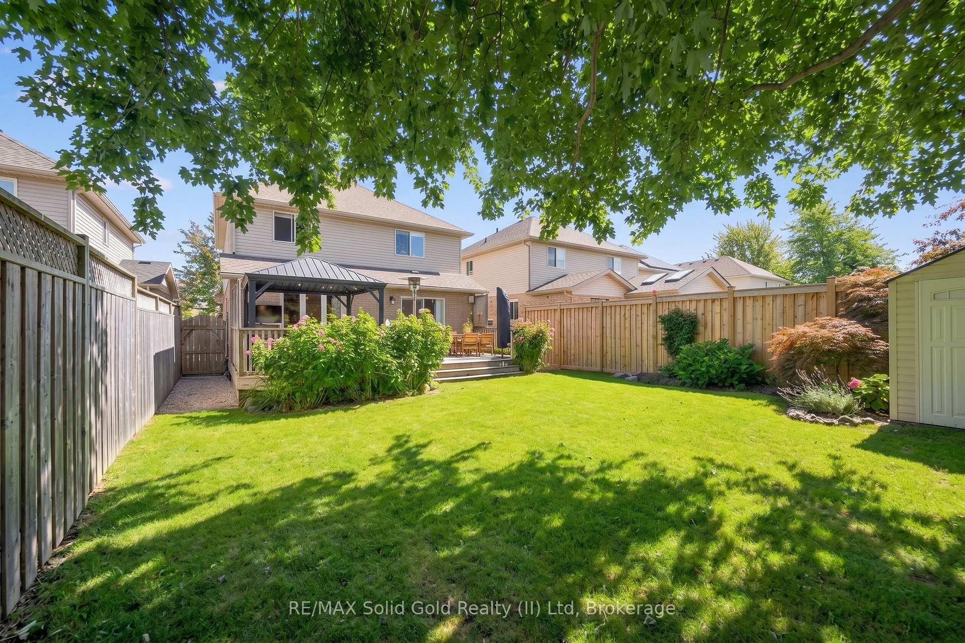 Photo 35 of 642 Interlaken Drive, Waterloo, Clair Hills — HOMEH