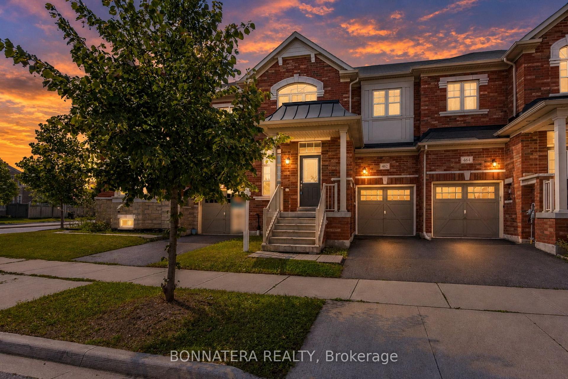 Photo 4 of 462 Terrace Way, Oakville, Sixteen Hollow — HOMEH