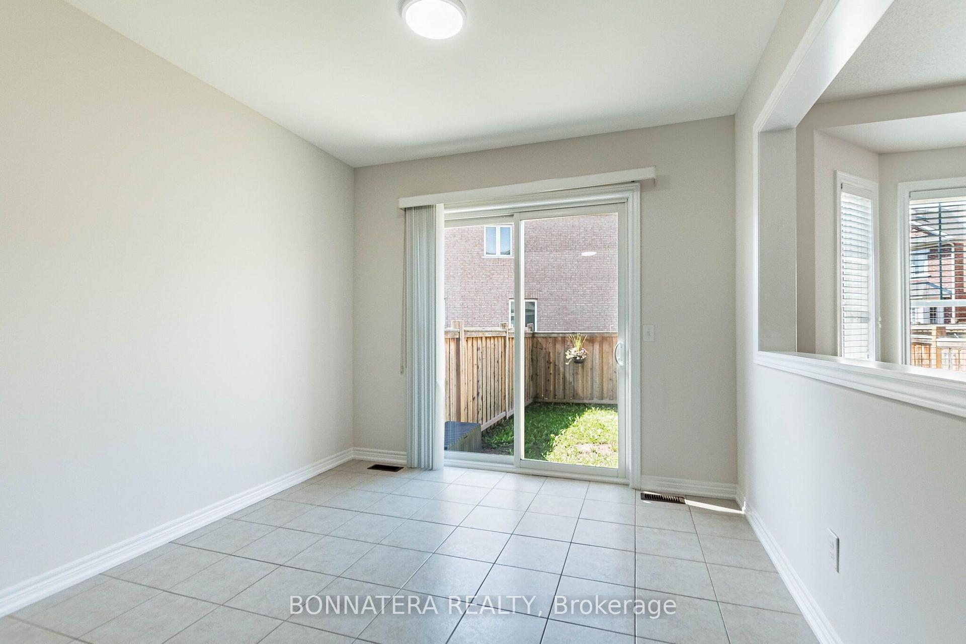 Photo 18 of 462 Terrace Way, Oakville, Sixteen Hollow — HOMEH