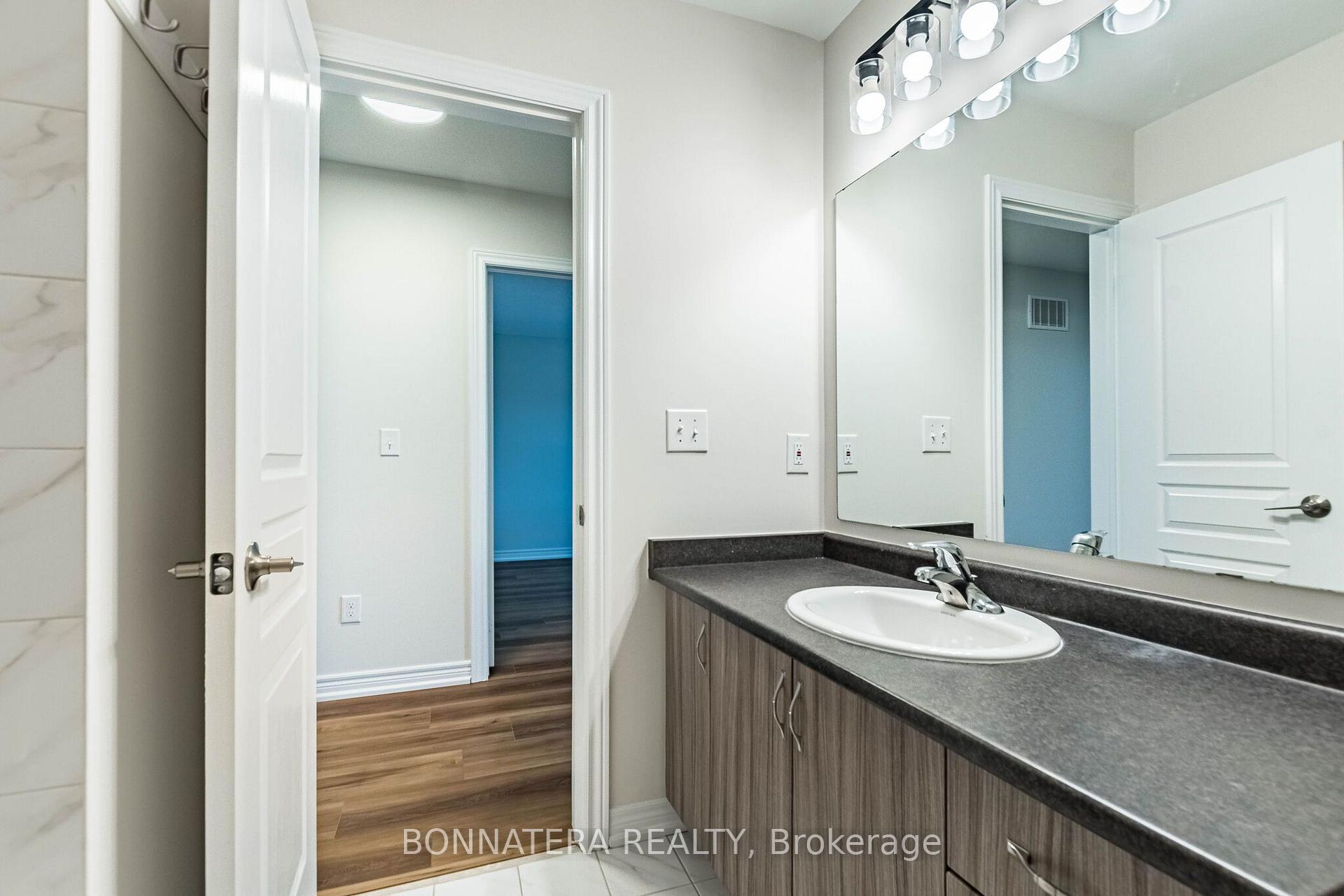 Photo 39 of 462 Terrace Way, Oakville, Sixteen Hollow — HOMEH