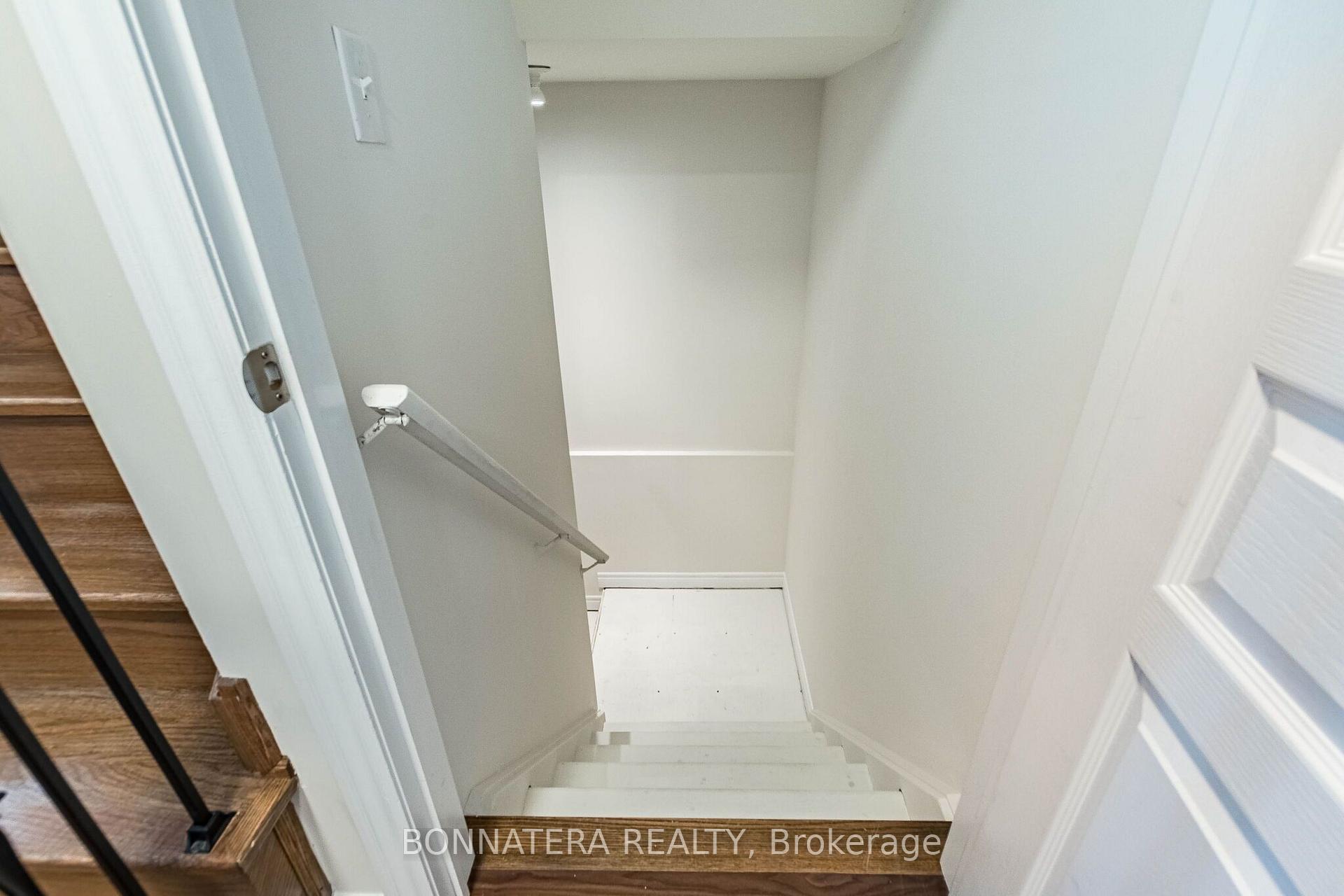Photo 40 of 462 Terrace Way, Oakville, Sixteen Hollow — HOMEH