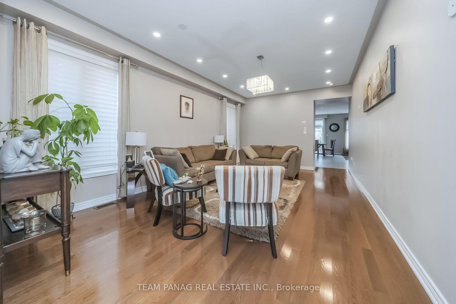 Photo 5 of 4 Archville Street, Brampton, Credit Valley — HOMEH