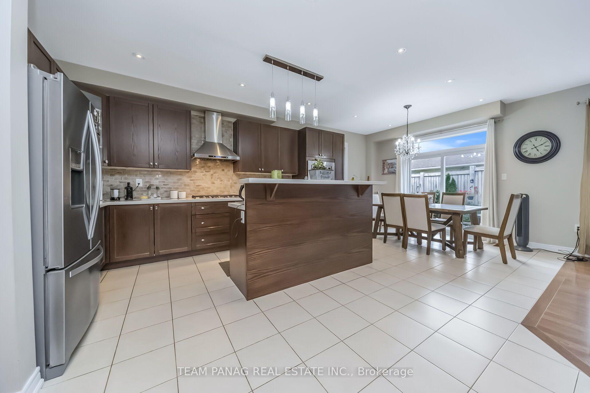 Photo 9 of 4 Archville Street, Brampton, Credit Valley — HOMEH