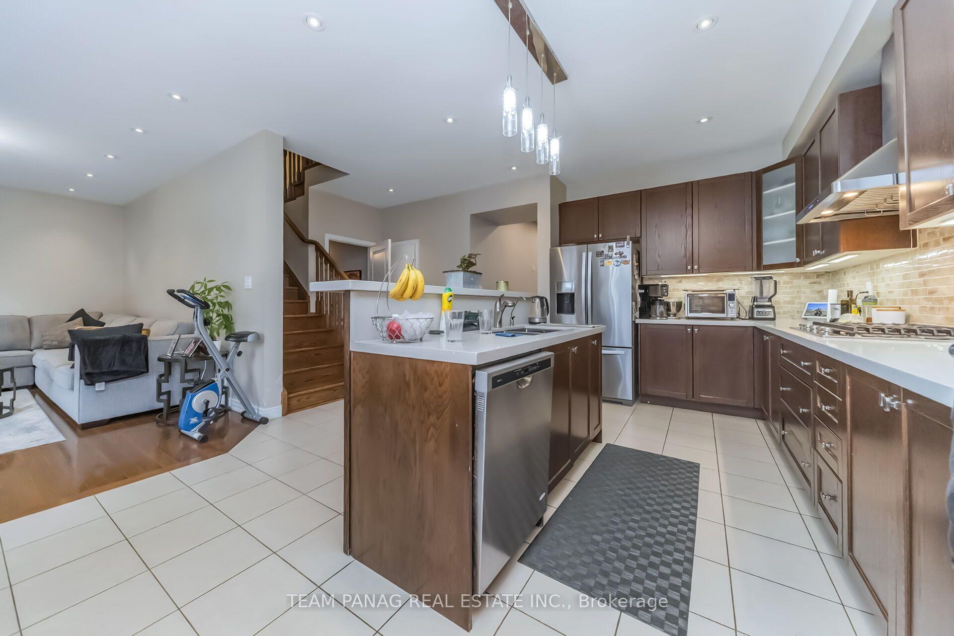 Photo 13 of 4 Archville Street, Brampton, Credit Valley — HOMEH