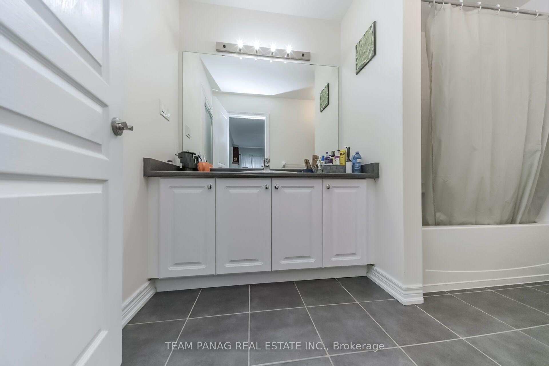 Photo 32 of 4 Archville Street, Brampton, Credit Valley — HOMEH